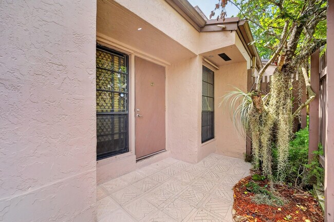 Building Photo - 921 NW 122nd Terrace