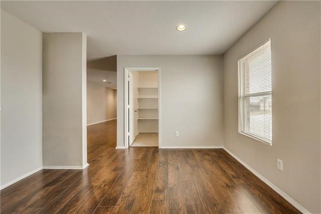 Building Photo - 1512 Queens Brook Ln