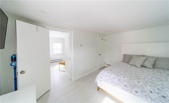 Building Photo - 85 Water St