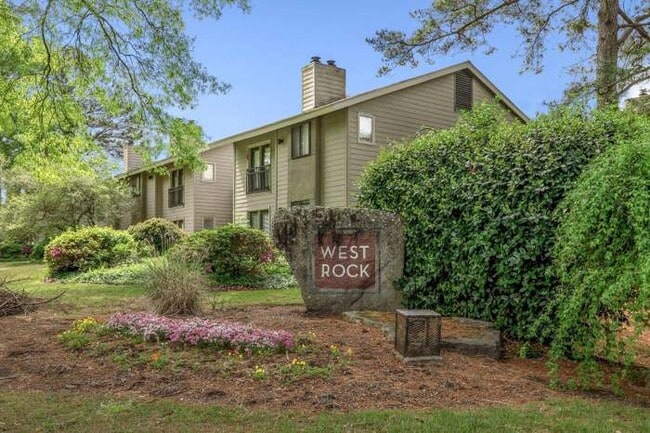 Building Photo - 1847 Gray Ridge Cove