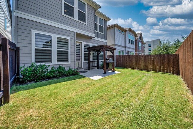 Building Photo - 13504 Cibolo Trace