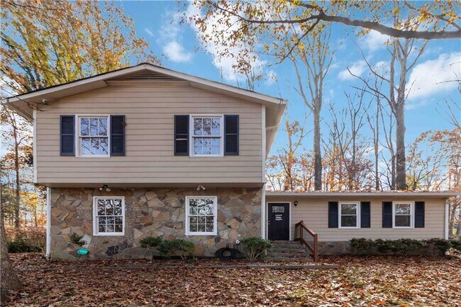 Primary Photo - 888 Chartley Dr SW