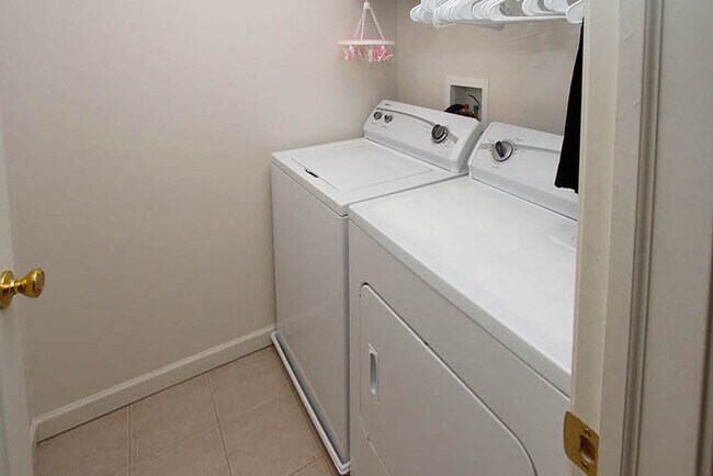 Building Photo - 41 Arthurian Way