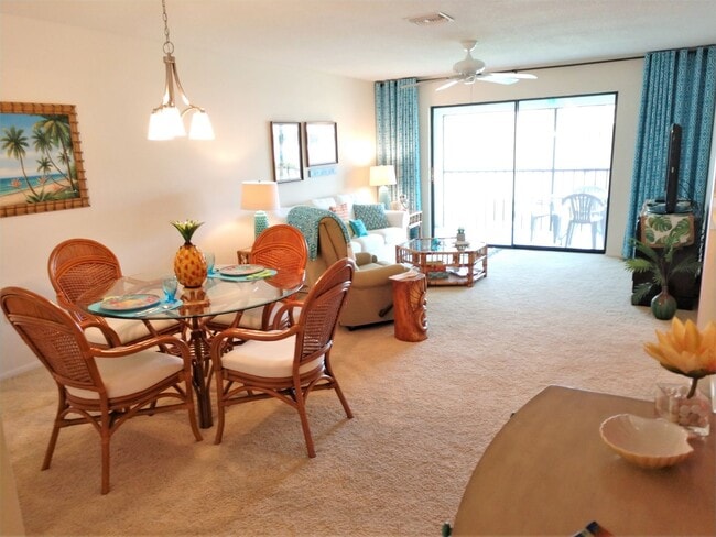 Building Photo - Seasonal Short-Term 2-Bedroom 2-Bathroom 2nd Floor Condo located at Mission Lakes!