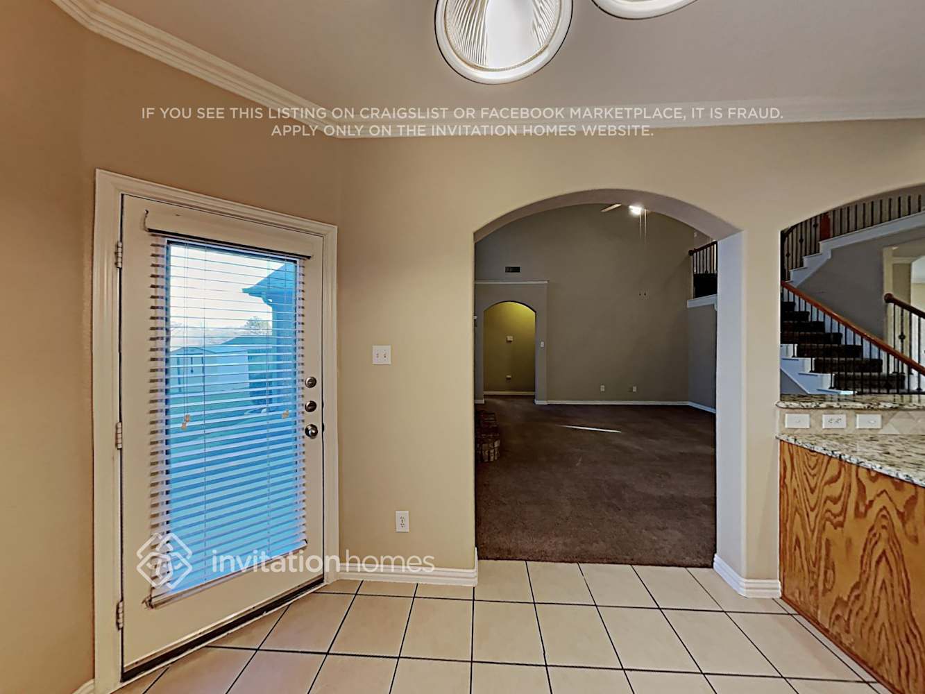 Building Photo - 2206 Kingsley Dr