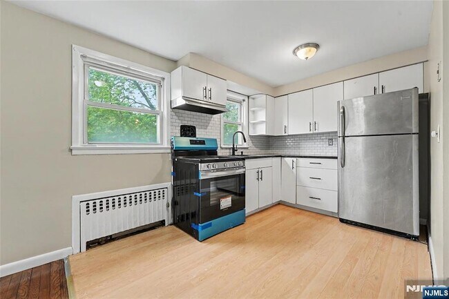 Building Photo - 203 Brinkerhoff St