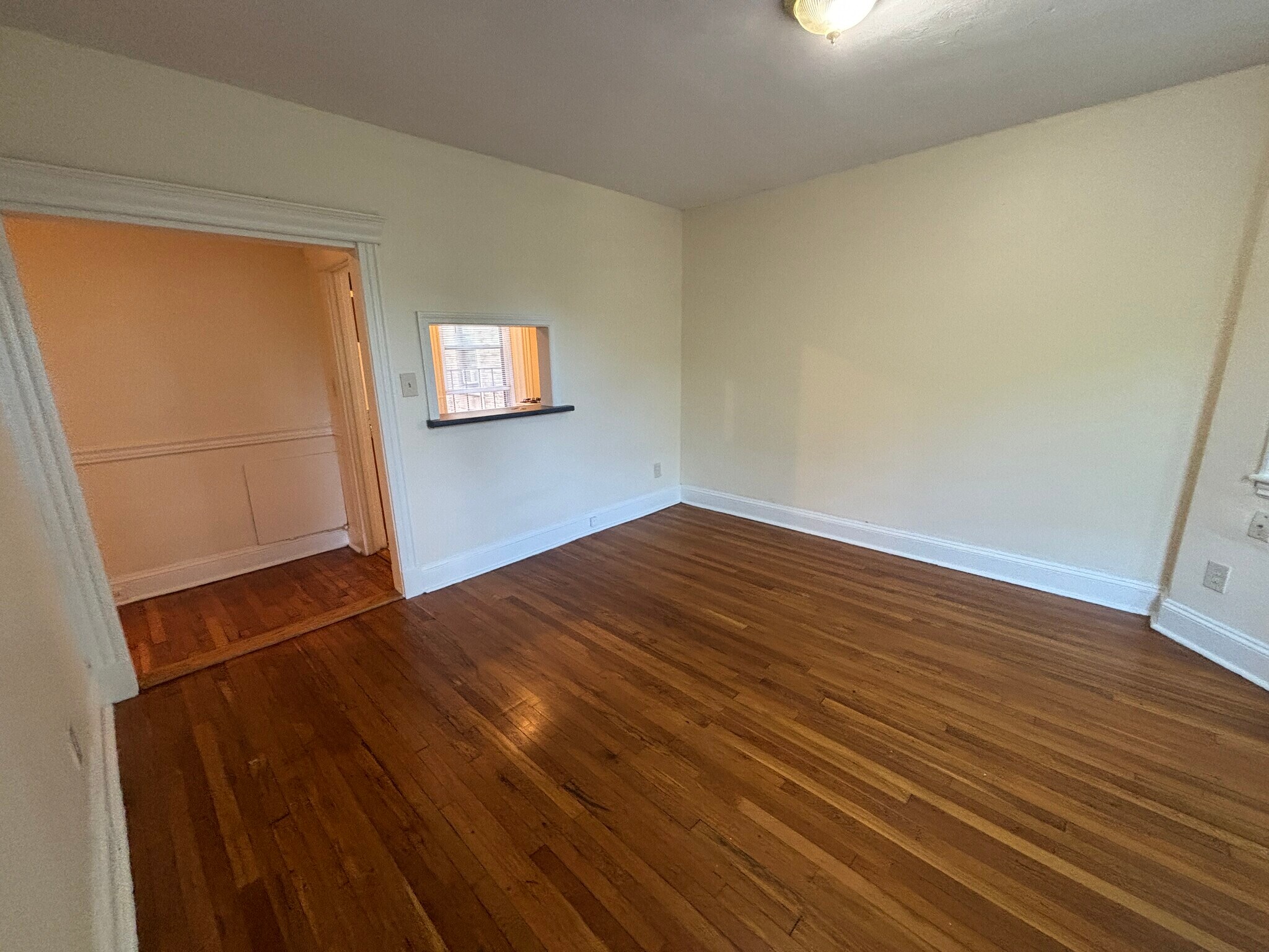 Building Photo - 360 Riverway