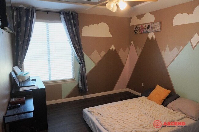 Building Photo - Beautiful 3 Bedroom + Office Home with a P...