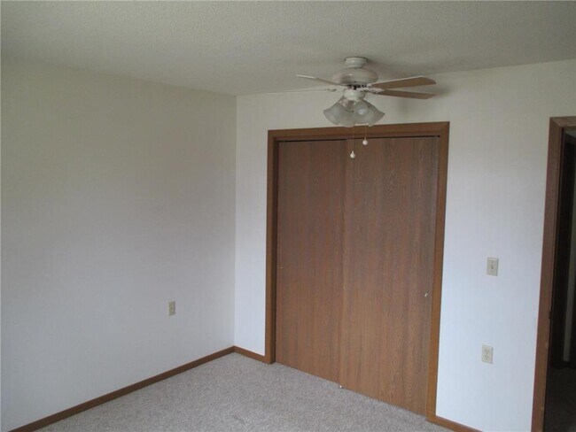 Building Photo - 512 2nd Ave E