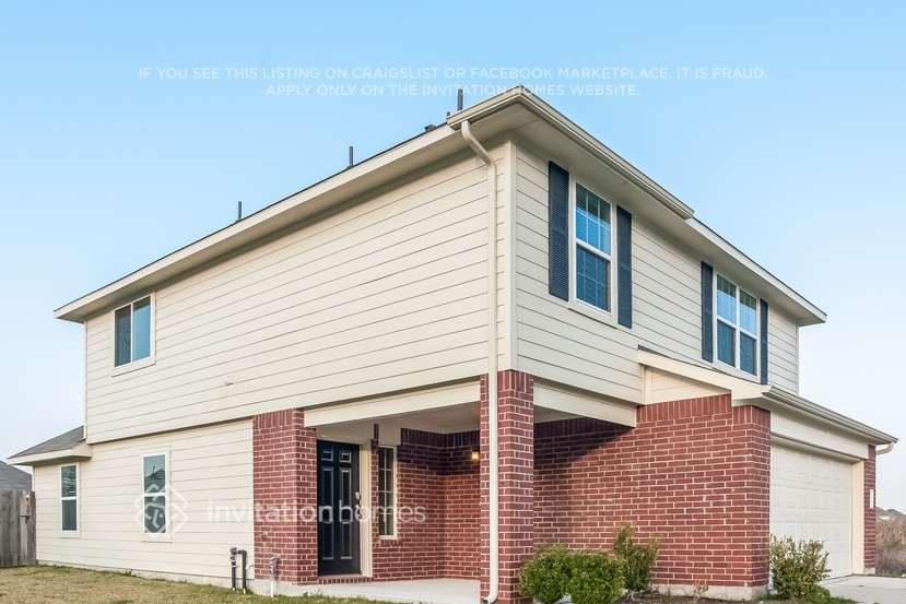 Building Photo - 6111 El Oro Dr