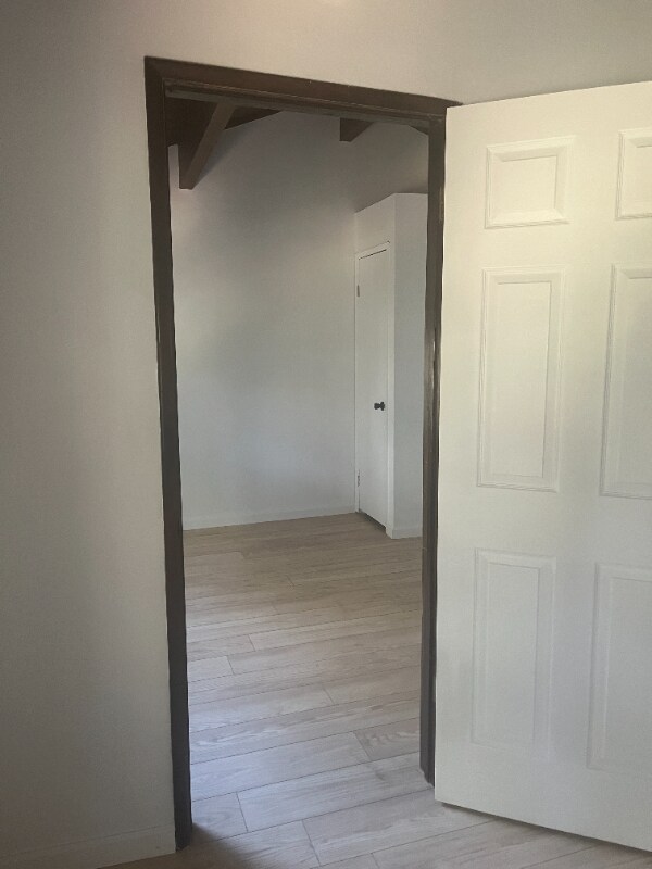 Building Photo - 675 E Victoria Ct