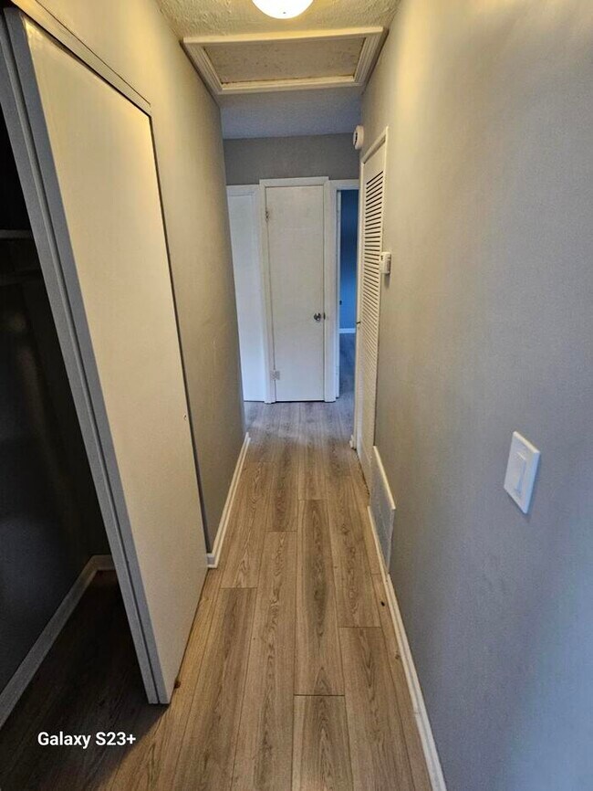 Building Photo - Newly rehabbed home