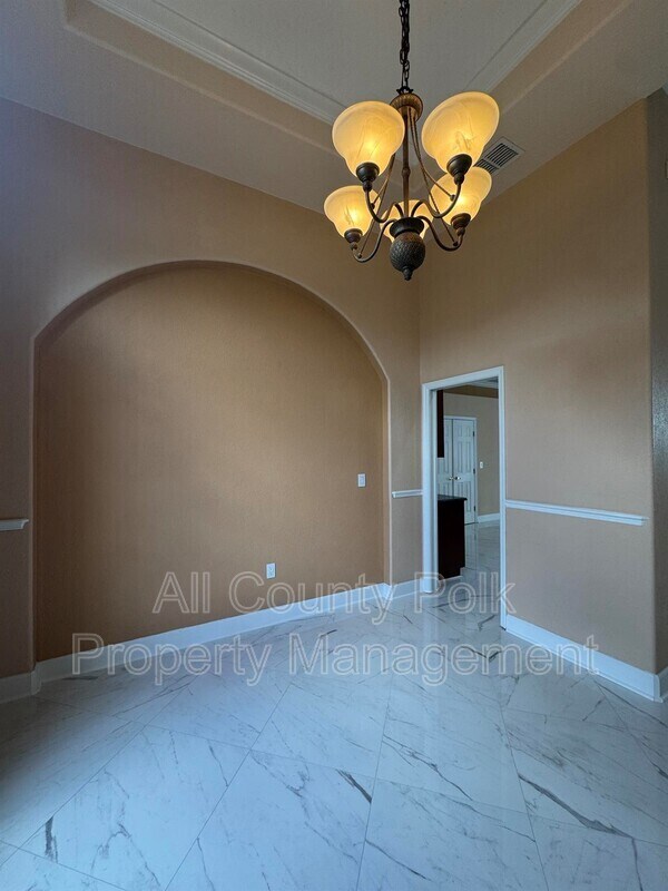 Building Photo - 2948 Vintage View Cir