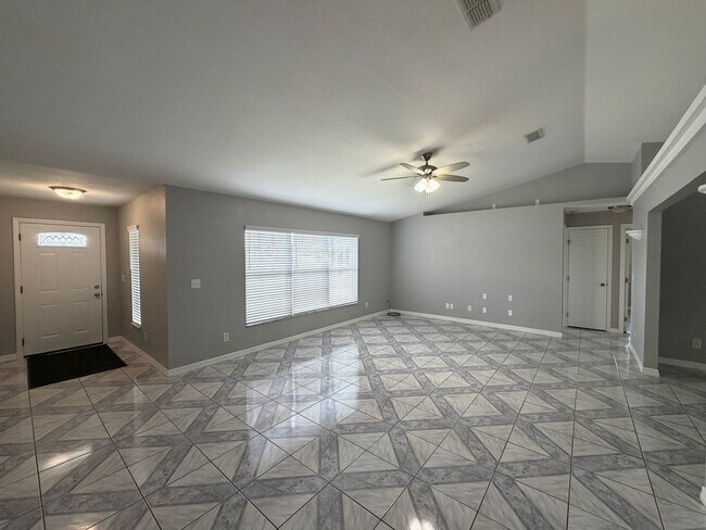 Building Photo - Morriston - 19 ACRE HIDDEN GEM!! **Won't Last**