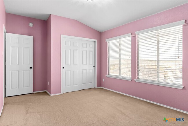 Building Photo - 6303 Blayney Dr