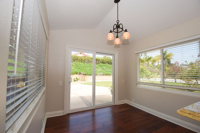 Building Photo - 6490 La Senda Ct