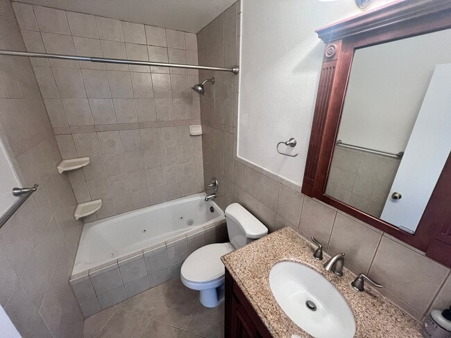Building Photo - Princessa Estates 2 Bedroom + Loft in Cany...