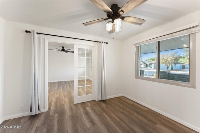 Building Photo - 1921 E Laguna Dr