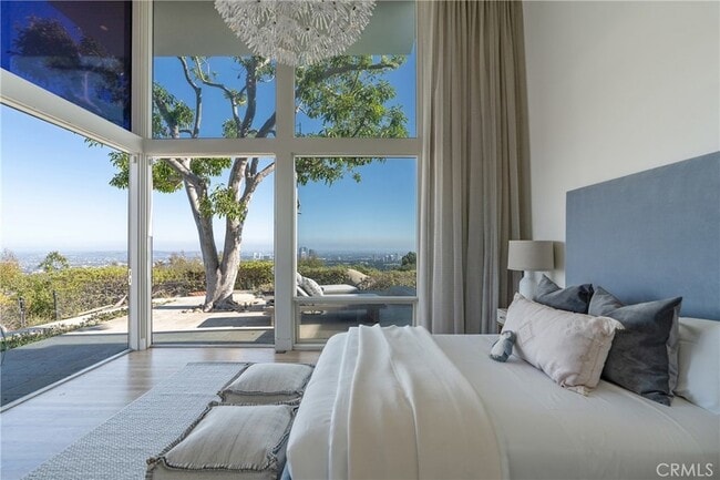 Building Photo - 1436 Summitridge Dr