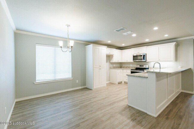 Building Photo - 7913 C R 5850