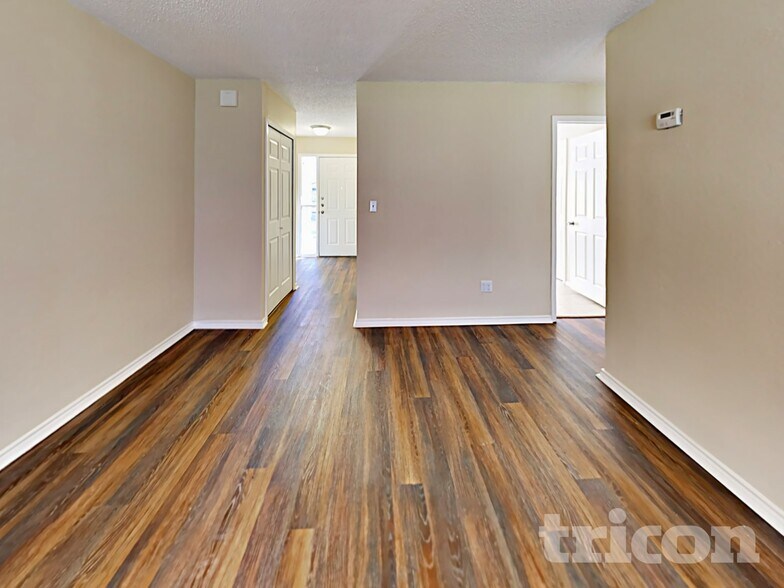 Building Photo - 8415 Glen Echo