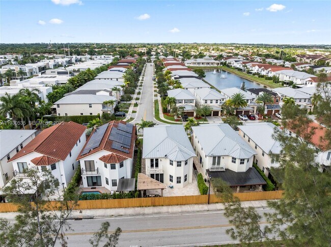 Building Photo - 6933 NW 104th Ct