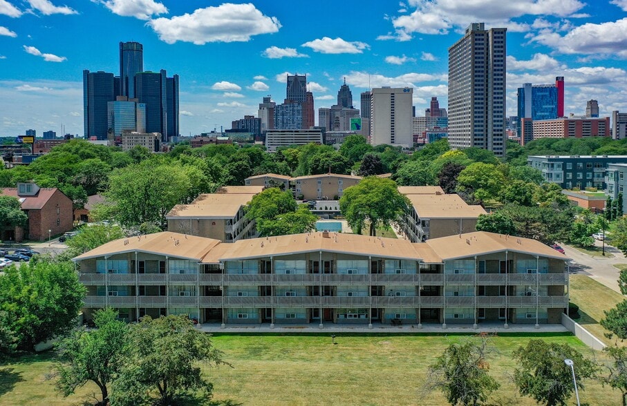 Central Park Apts 631 Orleans St Detroit MI 48207 Apartment Finder