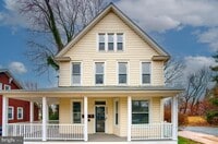 Building Photo - 3807 Fleetwood Ave