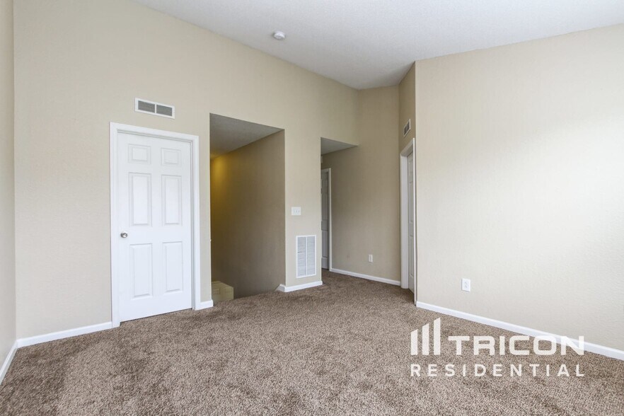 Building Photo - 1745 Perry Commons Blvd