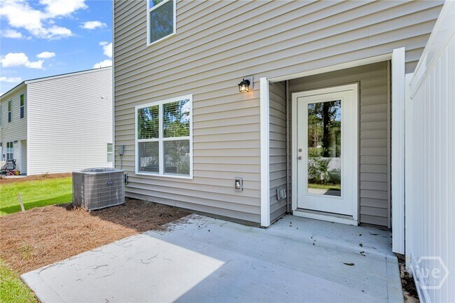 Building Photo - 173 Coneflower Rd