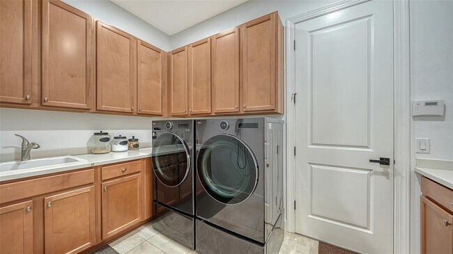 Building Photo - 8137 Gabanna Dr