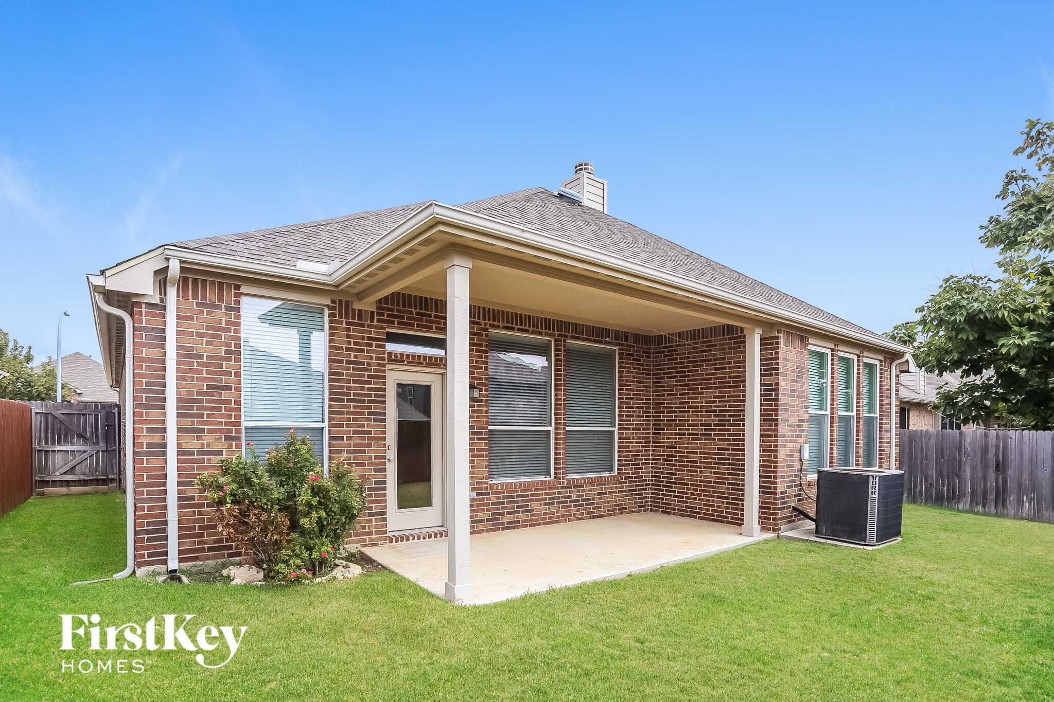 Building Photo - 2744 Cedar Ridge Ln