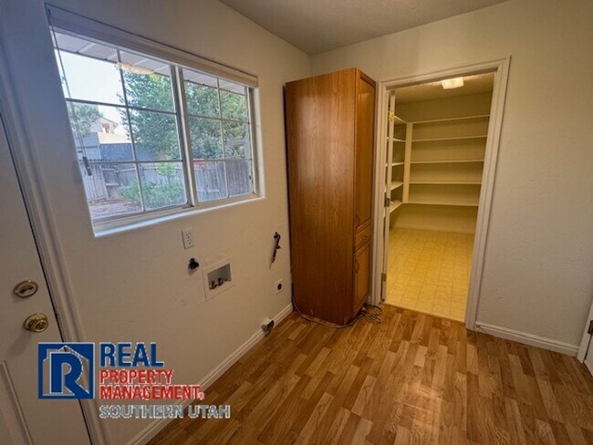 Building Photo - Hurricane Home on Large Lot