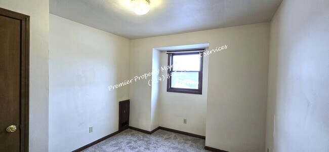 Building Photo - 268 Mohawk School Rd