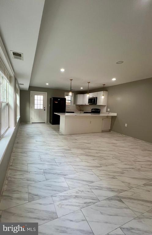 Building Photo - 620 Notabene Dr