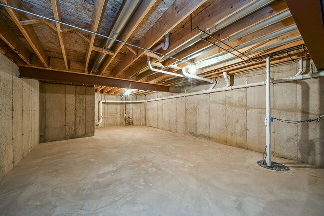 Building Photo - 385 Delnor Glen Dr