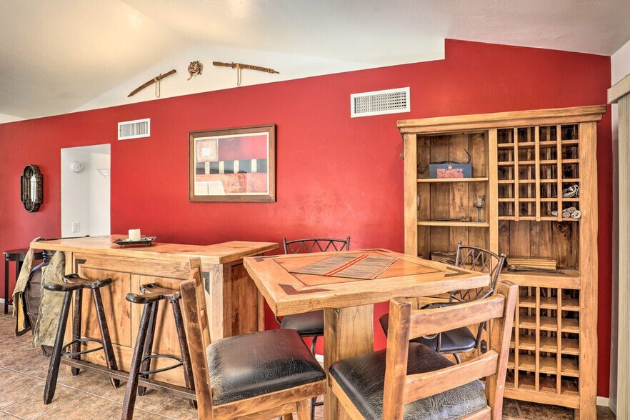 Building Photo - 4859 S Lincoln Ridge Dr