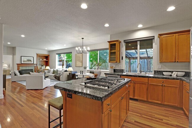 Building Photo - 13790 NW Payne Dr