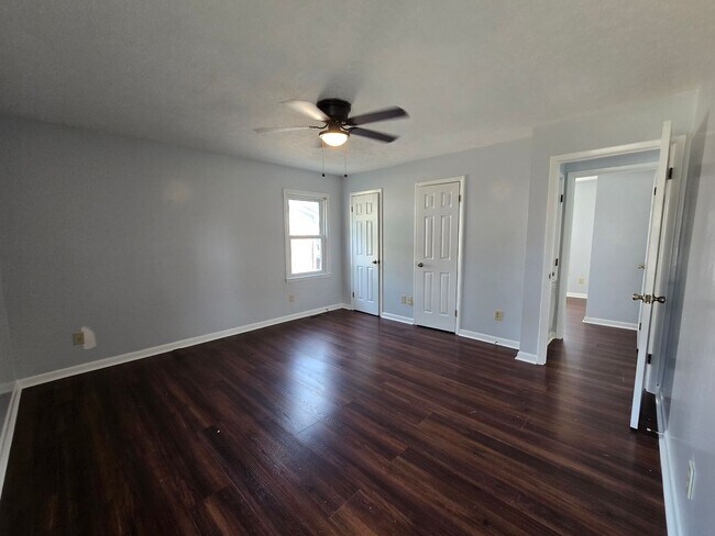 Building Photo - 6758 Seaford Dr