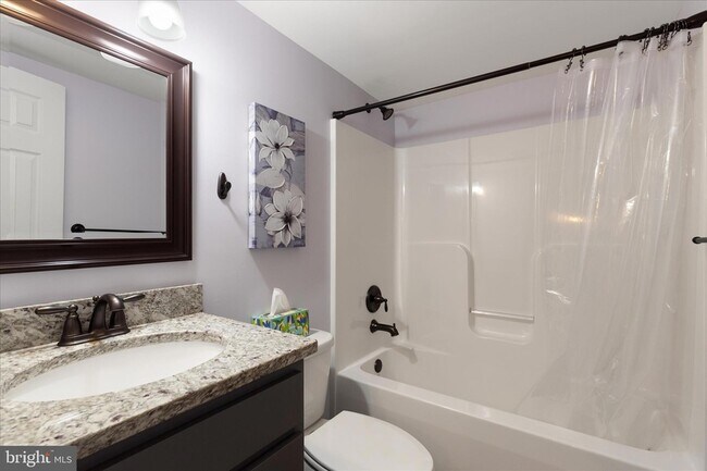 Building Photo - 3813 8th St