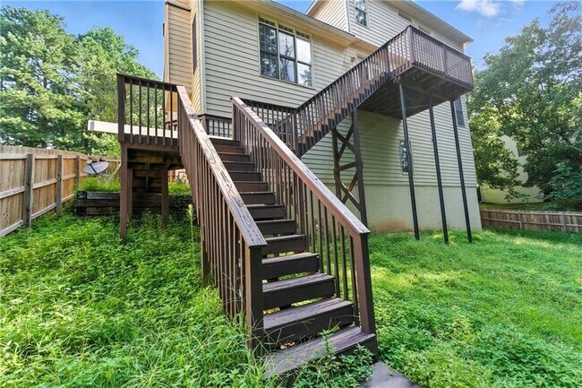 Building Photo - 3625 Cherry Ridge Blvd