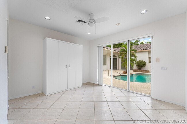 Building Photo - 18596 Ocean Mist Dr