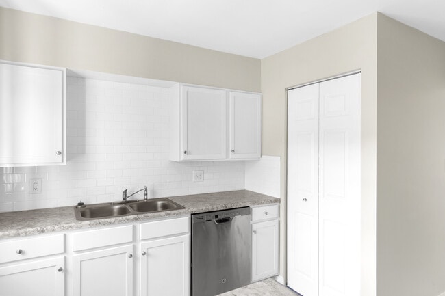 Building Photo - Ethel Apartments