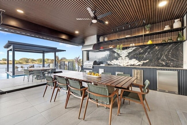 Building Photo - 15699 Panther Lake Dr