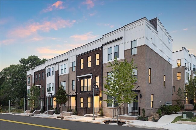 Building Photo - 230 New St