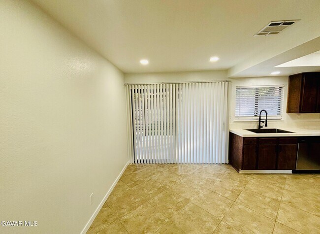 Building Photo - 2730 Ave K