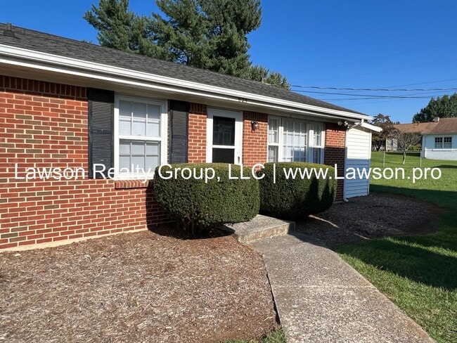 Building Photo - Moran 623-625