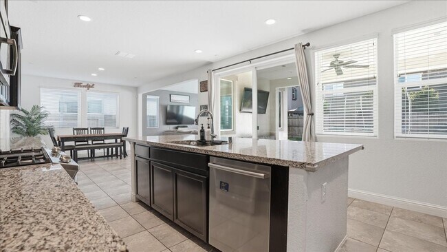 Building Photo - 5120 Moonraker Ln