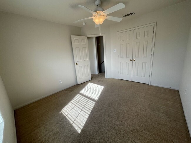 Building Photo - 4-Bedroom House for Rent in Killeen