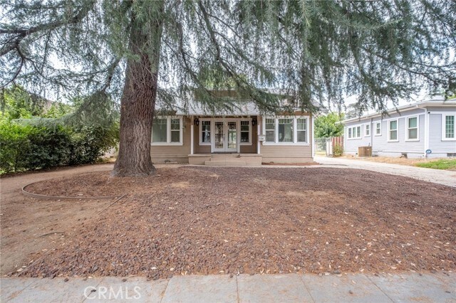 Building Photo - 809 E Colton Ave